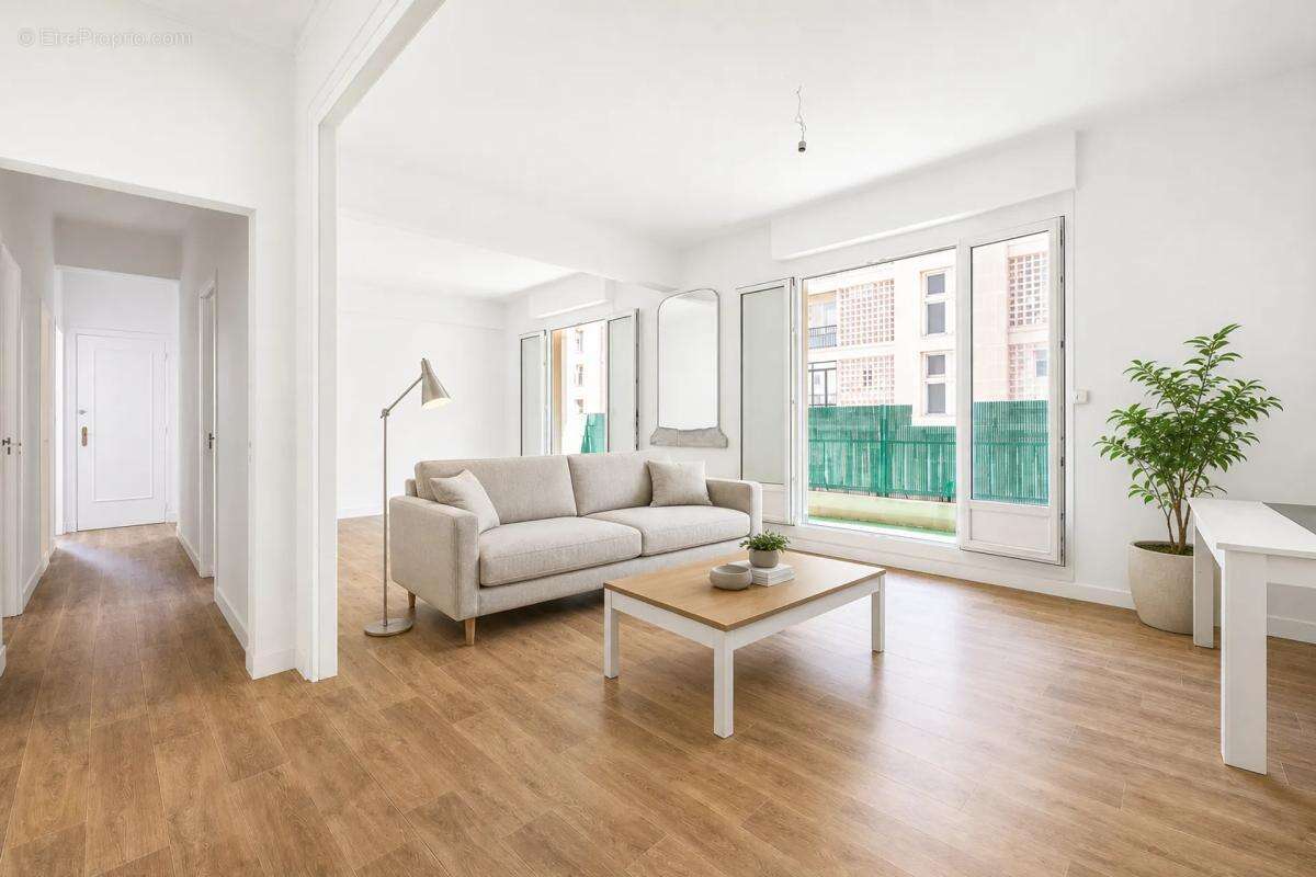Appartement à MARSEILLE-2E