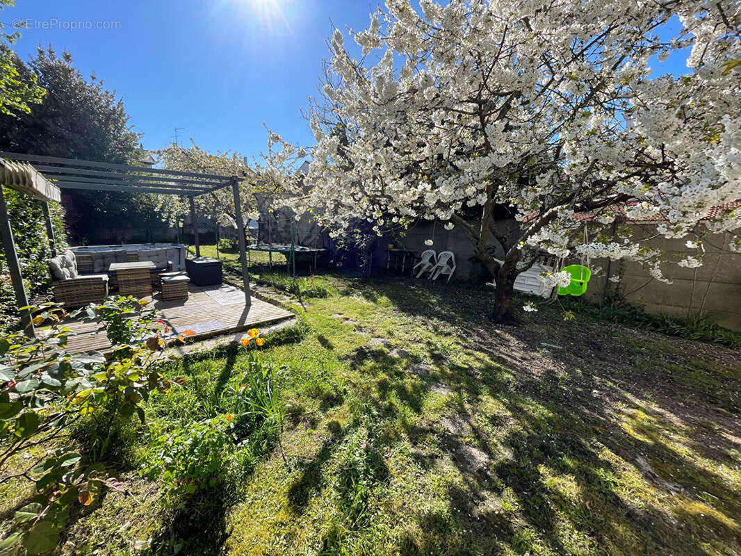 Maison à CLICHY-SOUS-BOIS