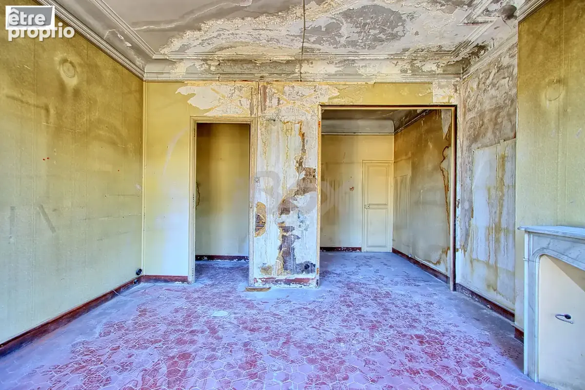Toulon centre place de la liberte - appartements a rehabiliter - photo 17