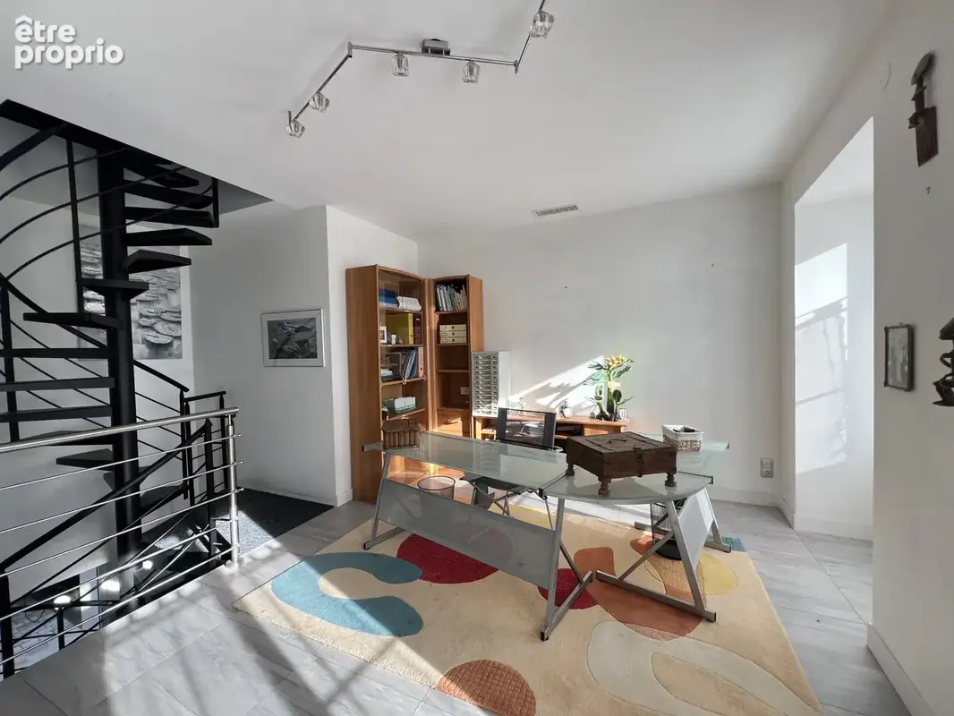 Rare - Maison de ville 4chs - Garage - cour - photo 12