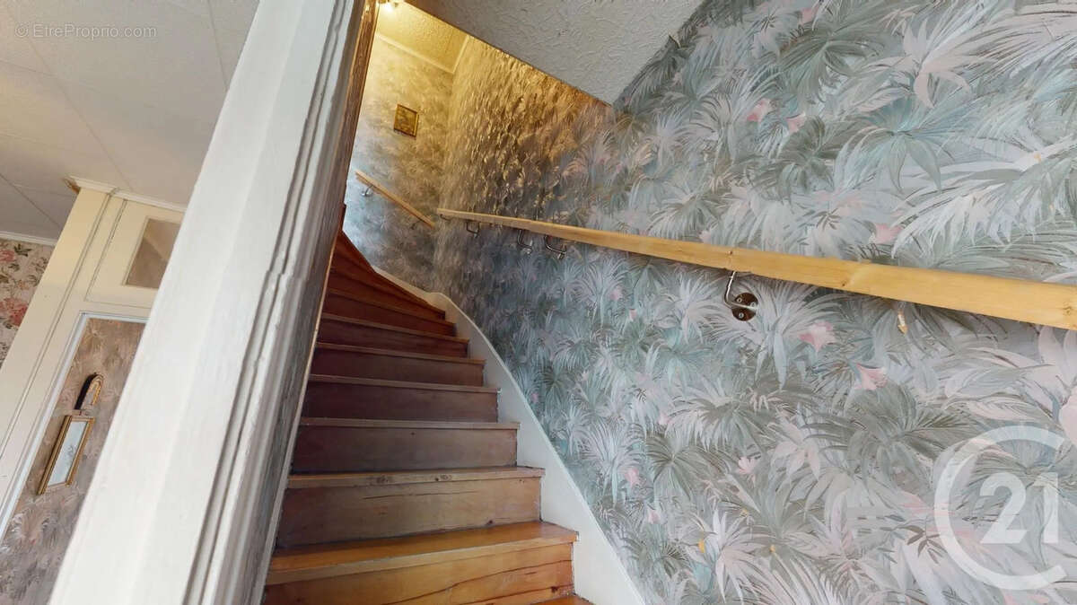 Maison à SAINT-QUENTIN