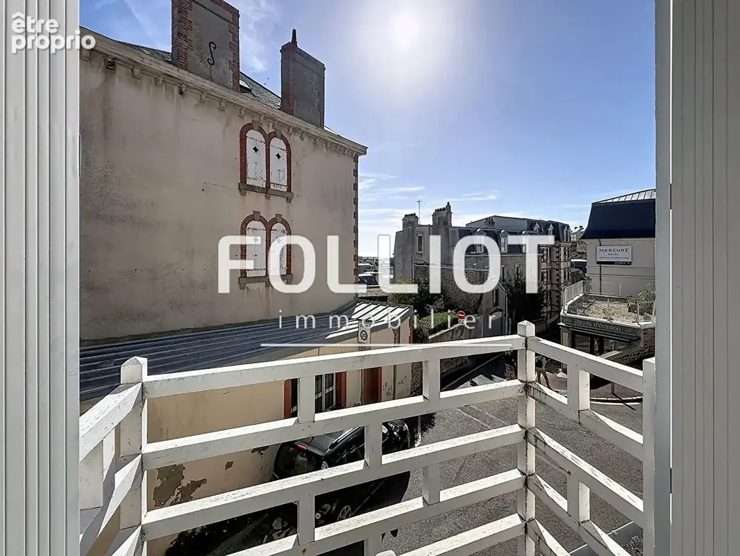 Immeuble à vendre à Granville - Vue mer, centre-ville, idéal investisseur - photo 12