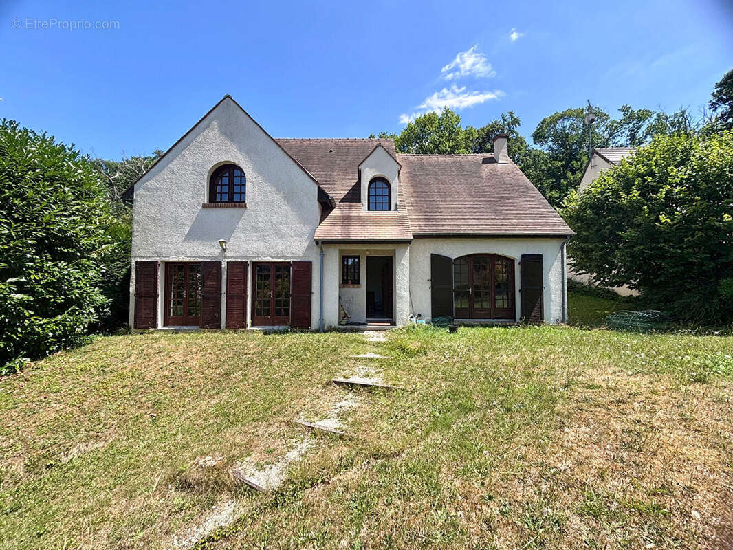 Maison à VILLIERS-SAINT-FREDERIC