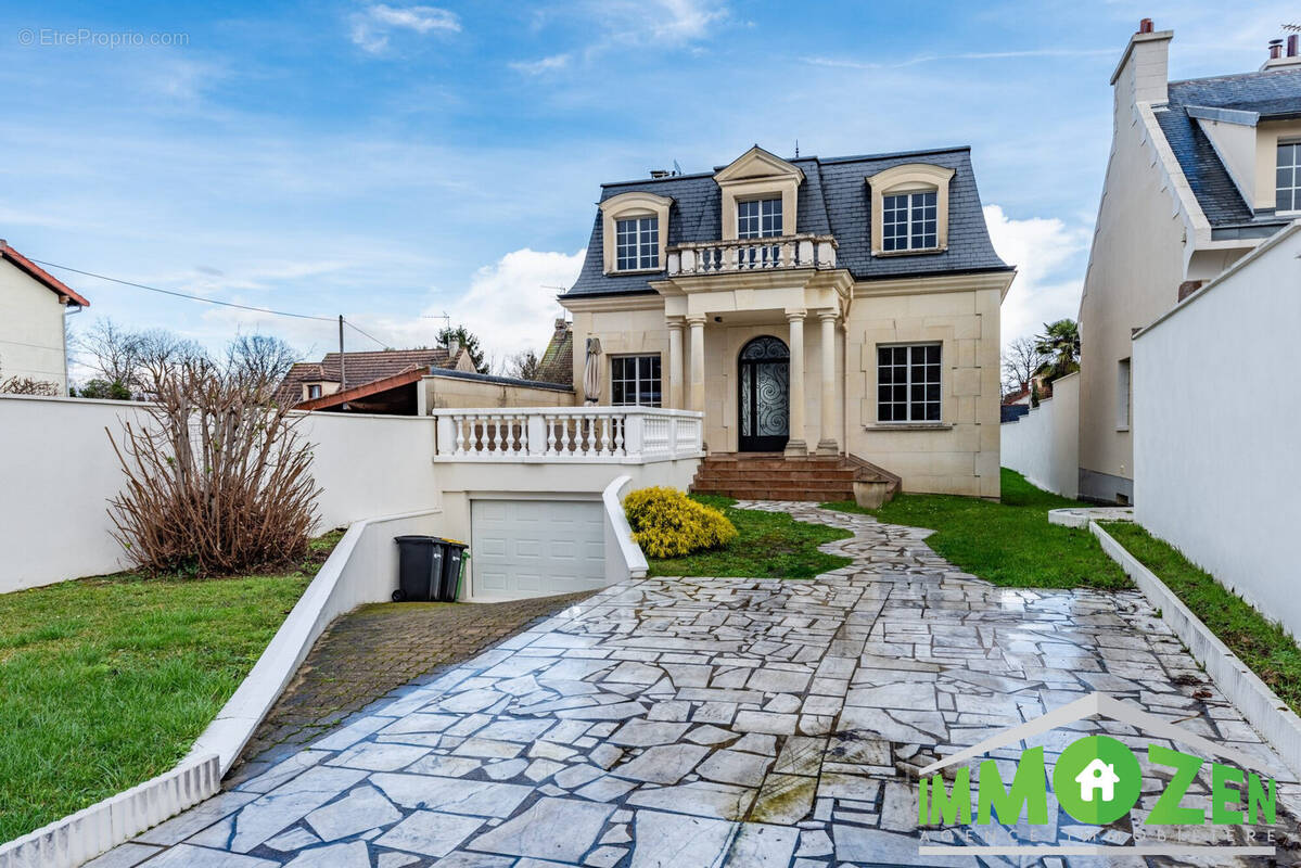 Maison à LIMEIL-BREVANNES