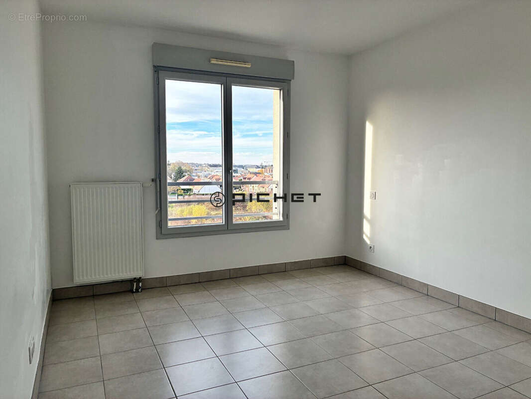 Appartement à LUCE