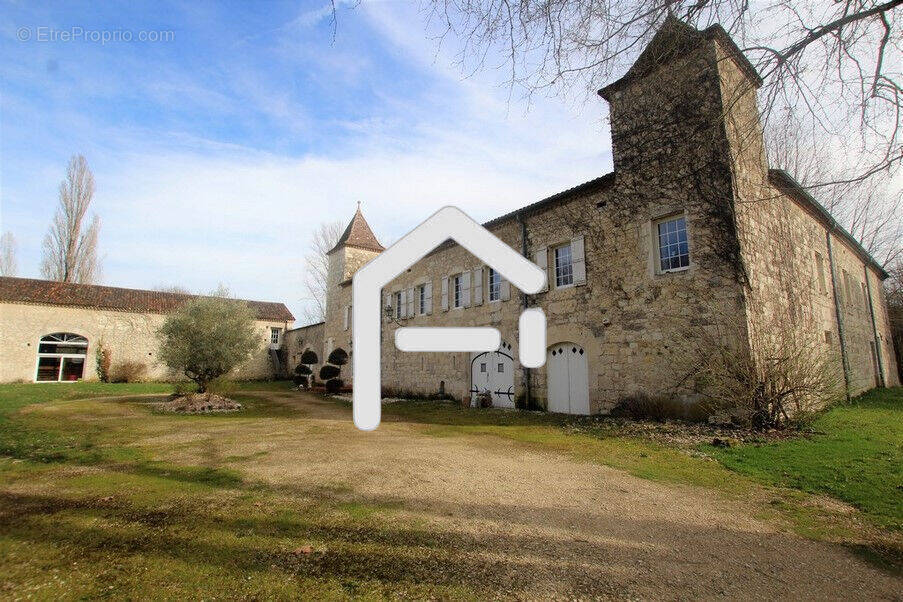 Maison à LAUZERTE