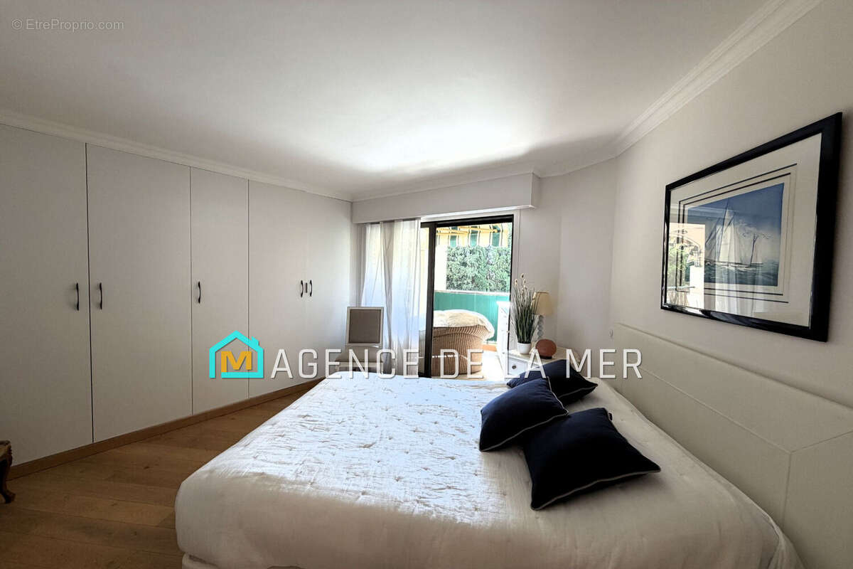 Appartement à MANDELIEU-LA-NAPOULE