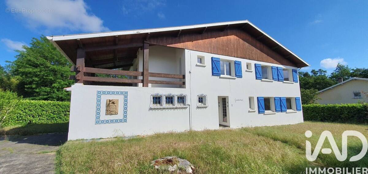 Photo 1 - Maison à SAINT-PIERRE-DU-MONT