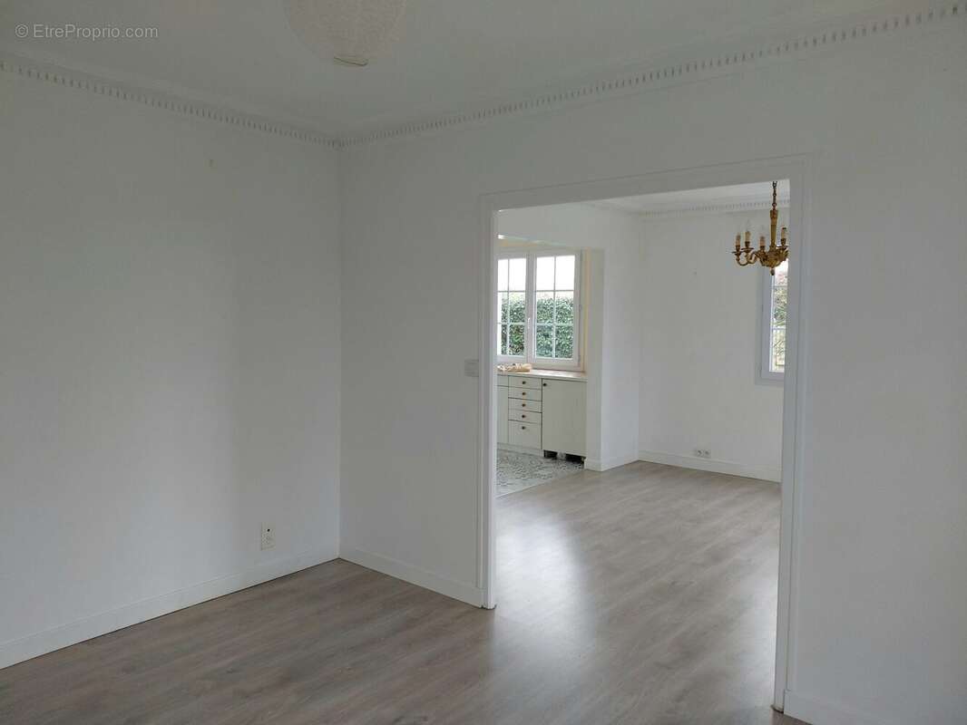 Maison à BOIS-DE-CENE