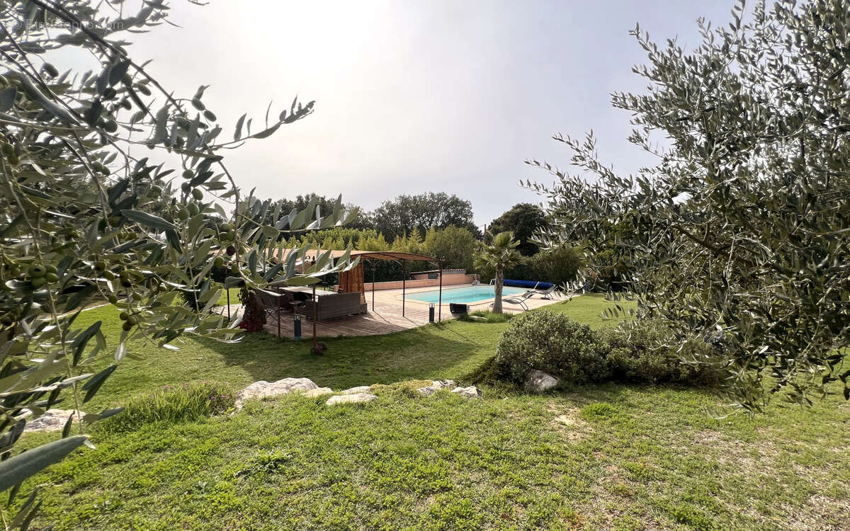 Maison à POURRIERES