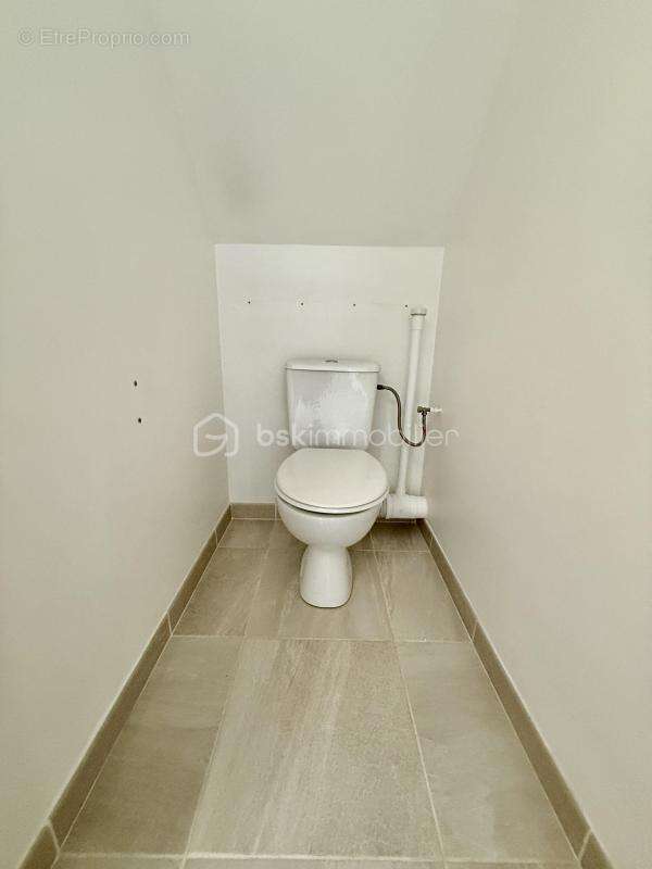 Maison à SAINT-PIERRE-DU-PERRAY