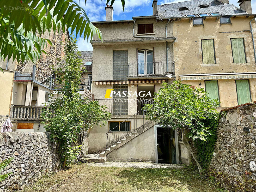 Maison à SAINT-GENIEZ-D'OLT