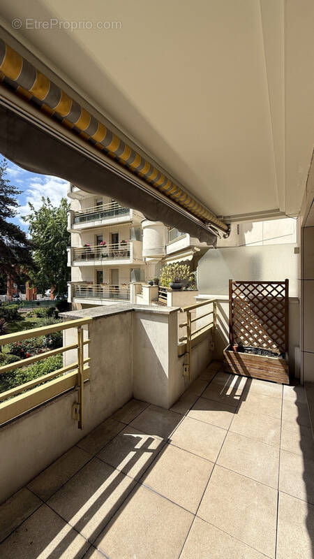 Appartement à LEVALLOIS-PERRET