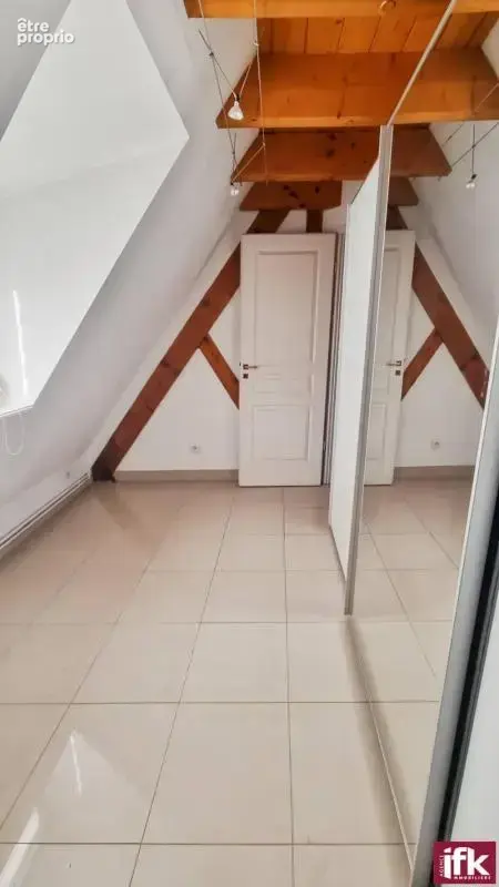 Logelbach; Appartement Duplex, 4 pièces,  jardin et parking - photo 7