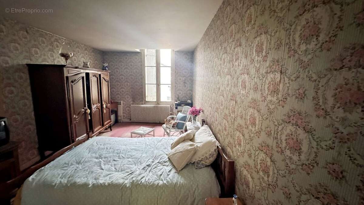 Maison à CASTILLON-LA-BATAILLE