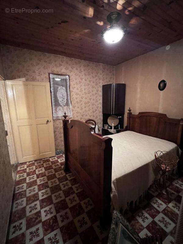 Maison à SAINT-GILLES