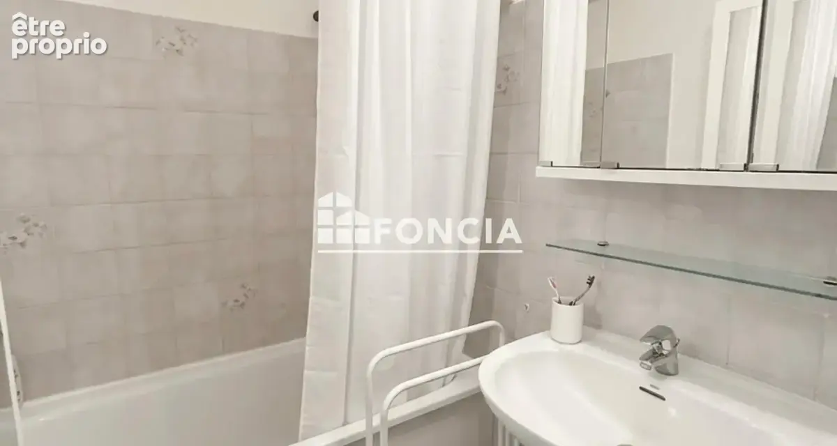 FREJUS Le Lagon Bleu : Appartement en Dernier étage avec ascenseur, mezzanine et garage - photo 5
