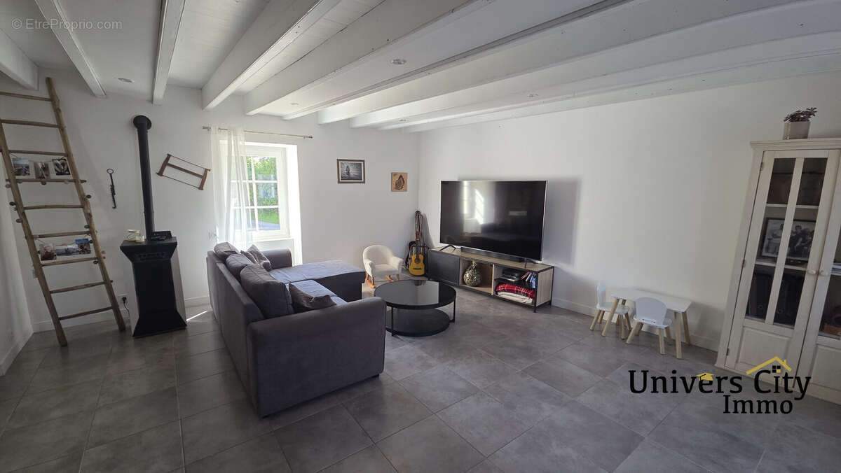 Maison à LEGE