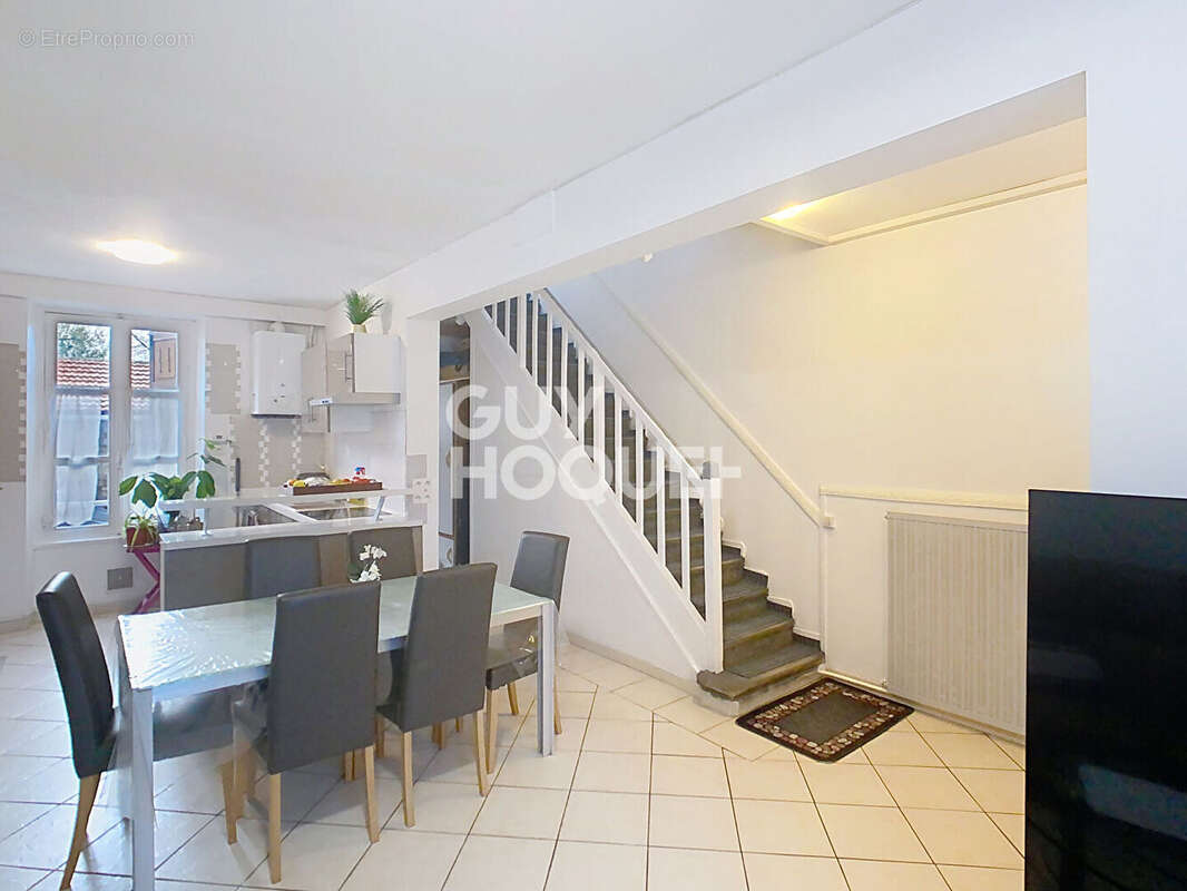 Maison à vendre à Crépy-en-Valois - 4 chambres - Référence 3187 - photo 2