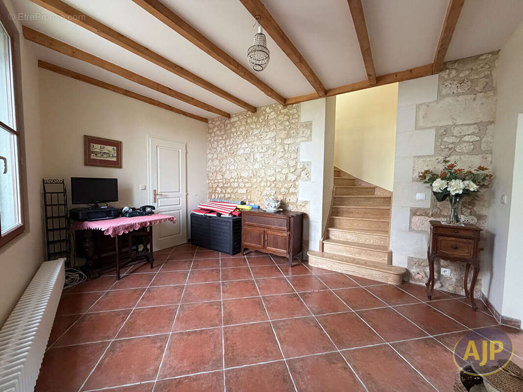 Maison à MAZEROLLES