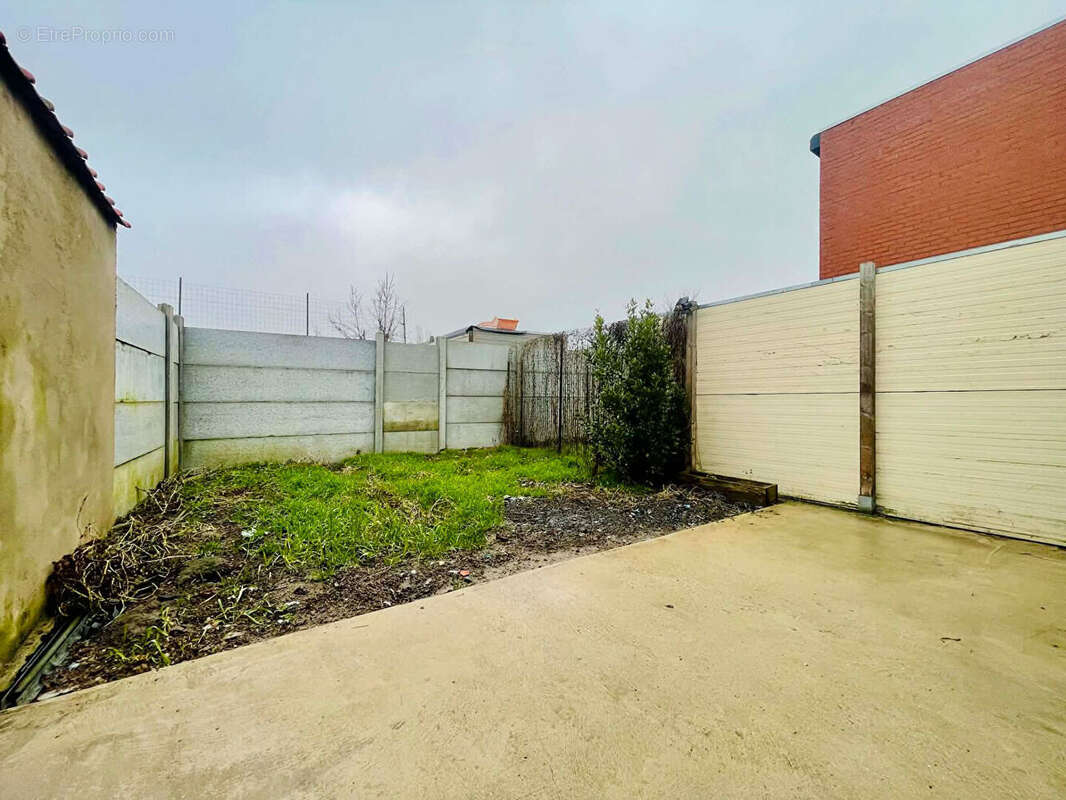 Maison à HOUTKERQUE