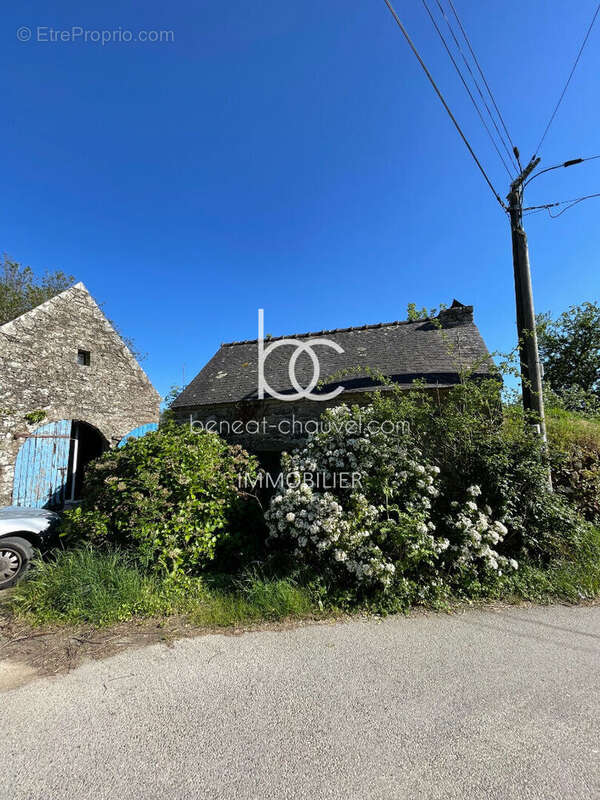 RARE Carnac : Maison de Charme en Pierres (94 m²) avec 3 Chambres et Salon Cathédrale - photo 12