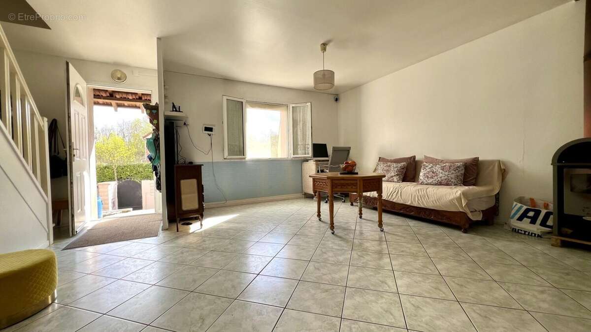 Maison 5 pièces 83 m² à vendre à Saint-Ouen-L'aumone (95310) - photo 3