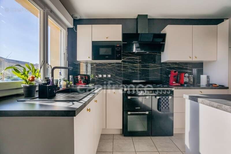 Maison à VILLENAVE-D'ORNON