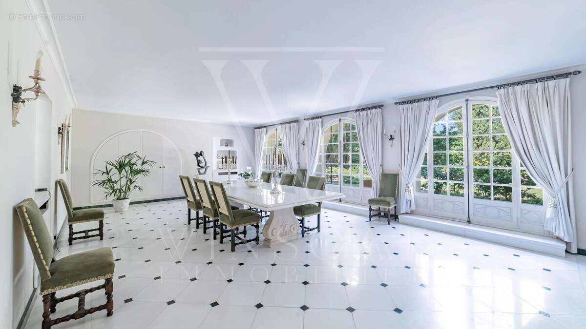 Maison à AURIBEAU-SUR-SIAGNE
