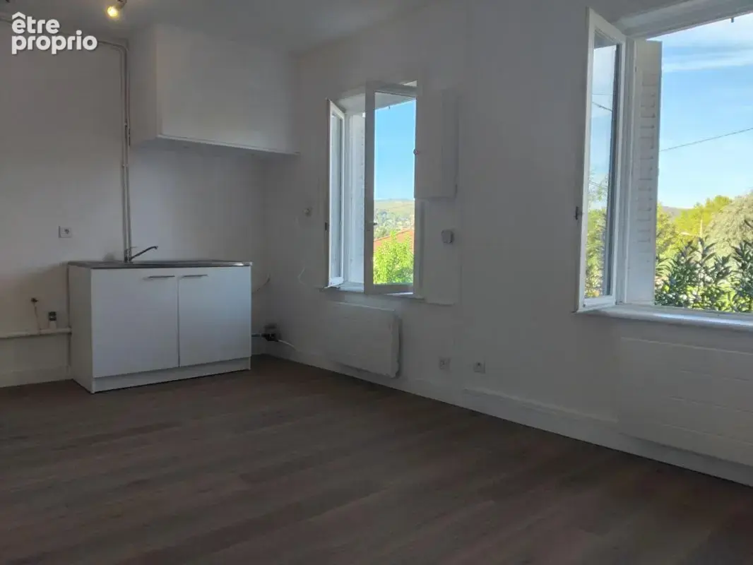 Appartement à NEUVILLE-SUR-SAONE