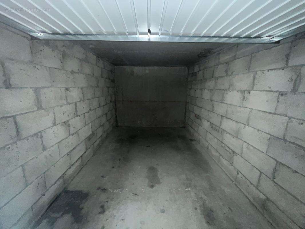 Appartement T4 de 86 m² en rez-de-jardin – Centre de Pont-de-Chéruy - photo 4