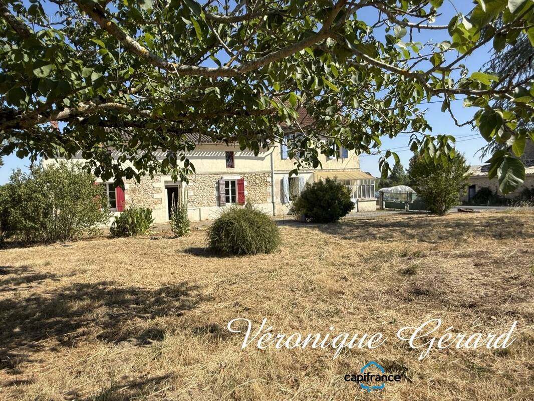 Maison à VILLEFRANCHE-DE-LONCHAT