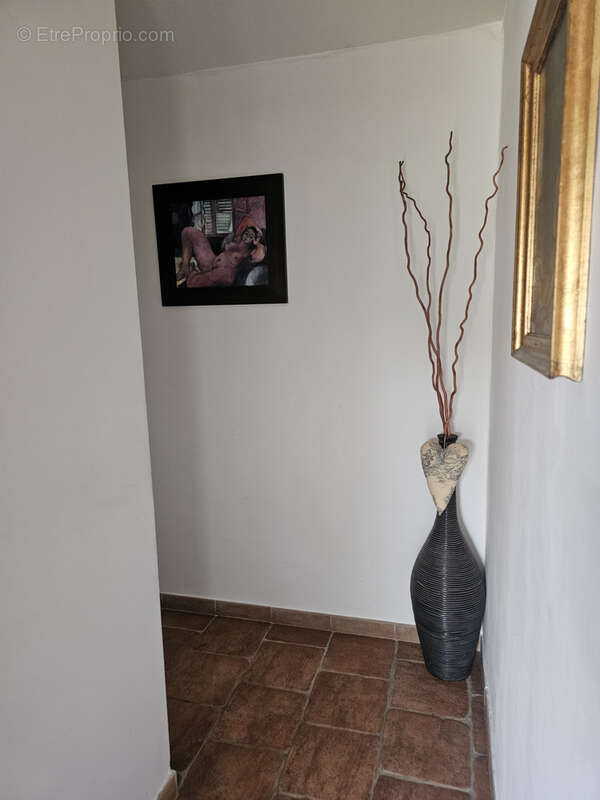 MAISON T4 DE PLAIN PIED sur 1195 M2 terrain et piscine - photo 10