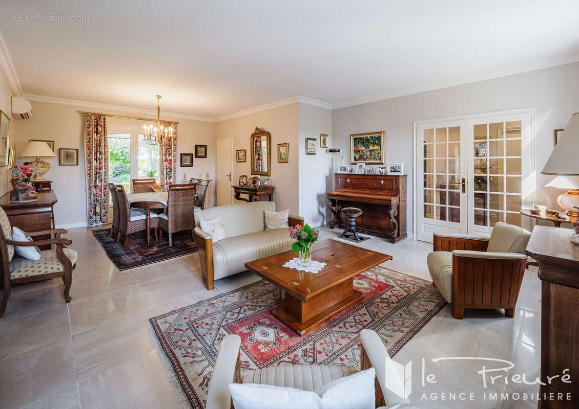 Spacieuse maison familiale avec parc, piscine chauffée et belles prestations - photo 7