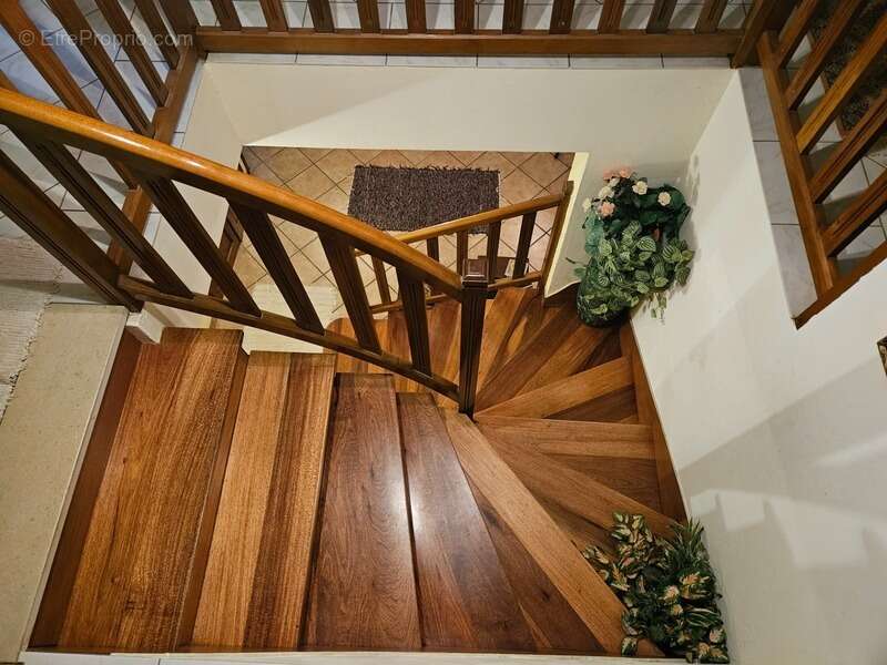 Maison à SAINT-YBARD