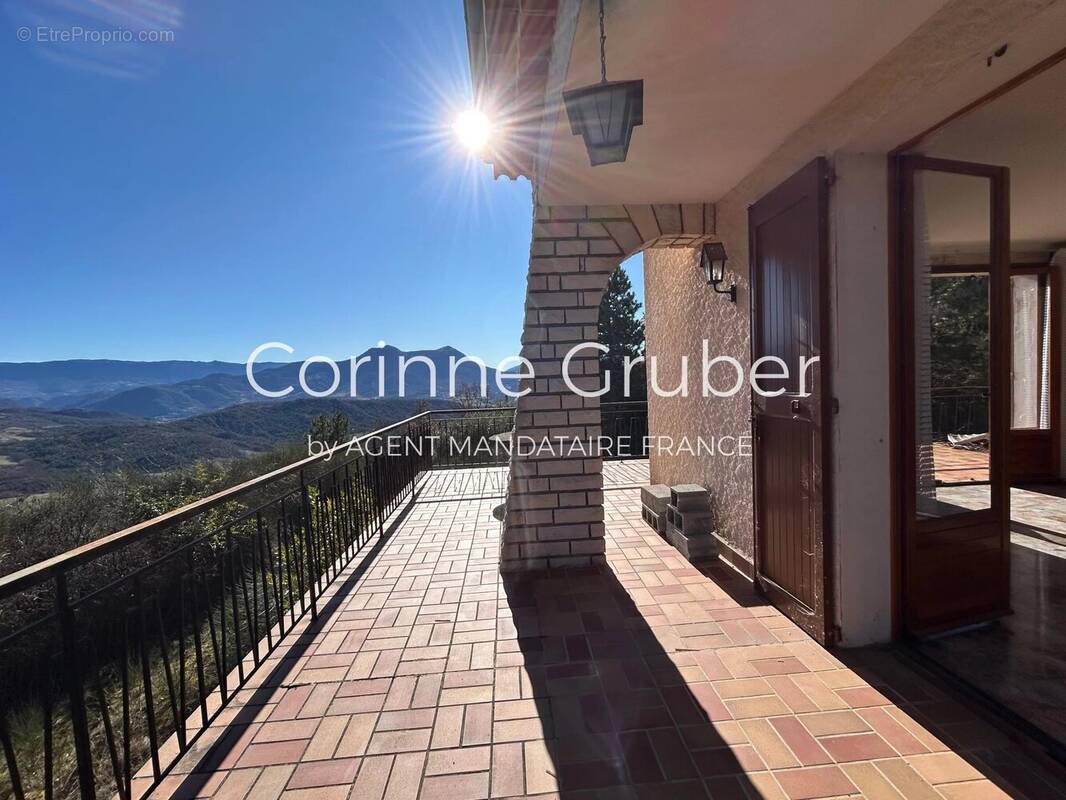 Maison à CHAMPTERCIER