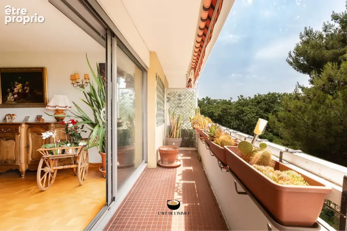 Appartement à MARSEILLE-8E