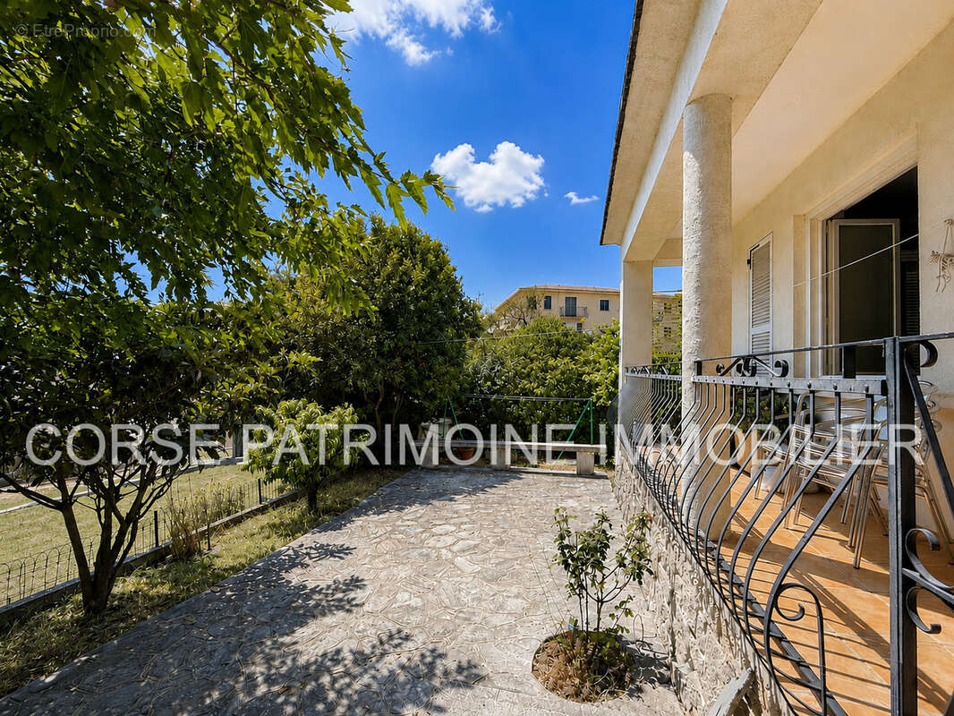 Maison au coeur d'Aleria - photo 2
