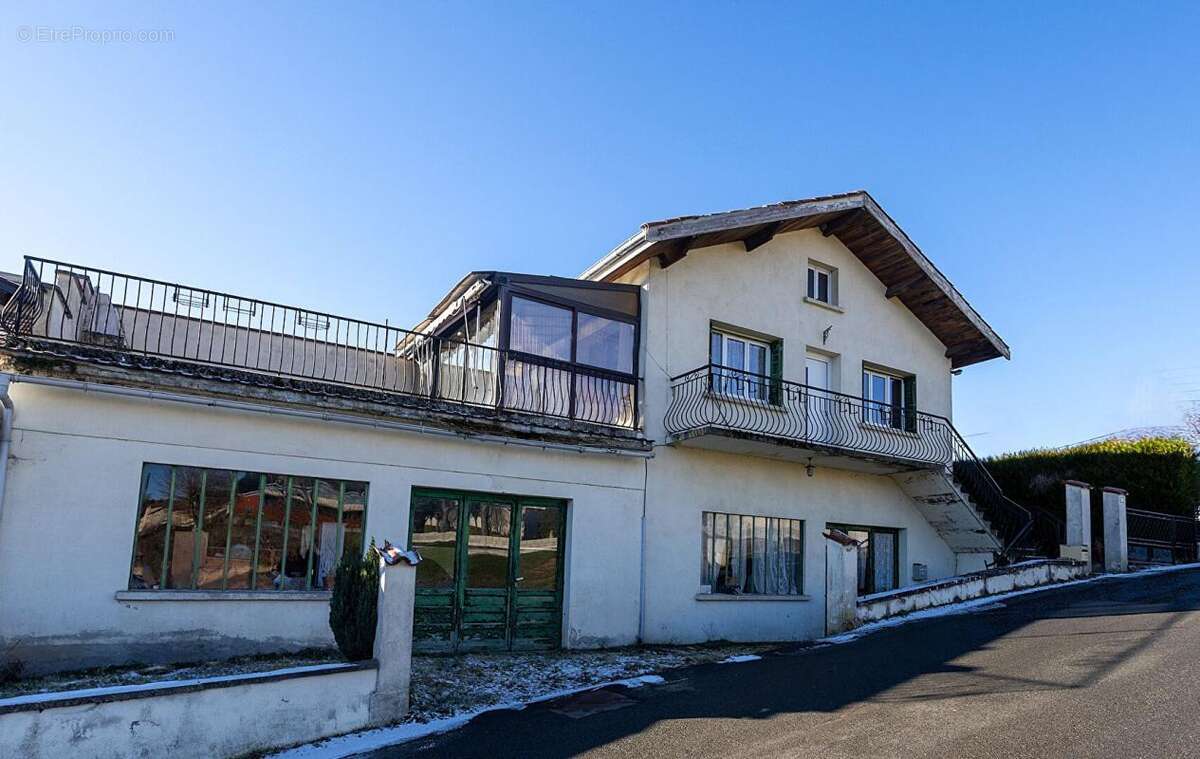 Maison à VIOLAY