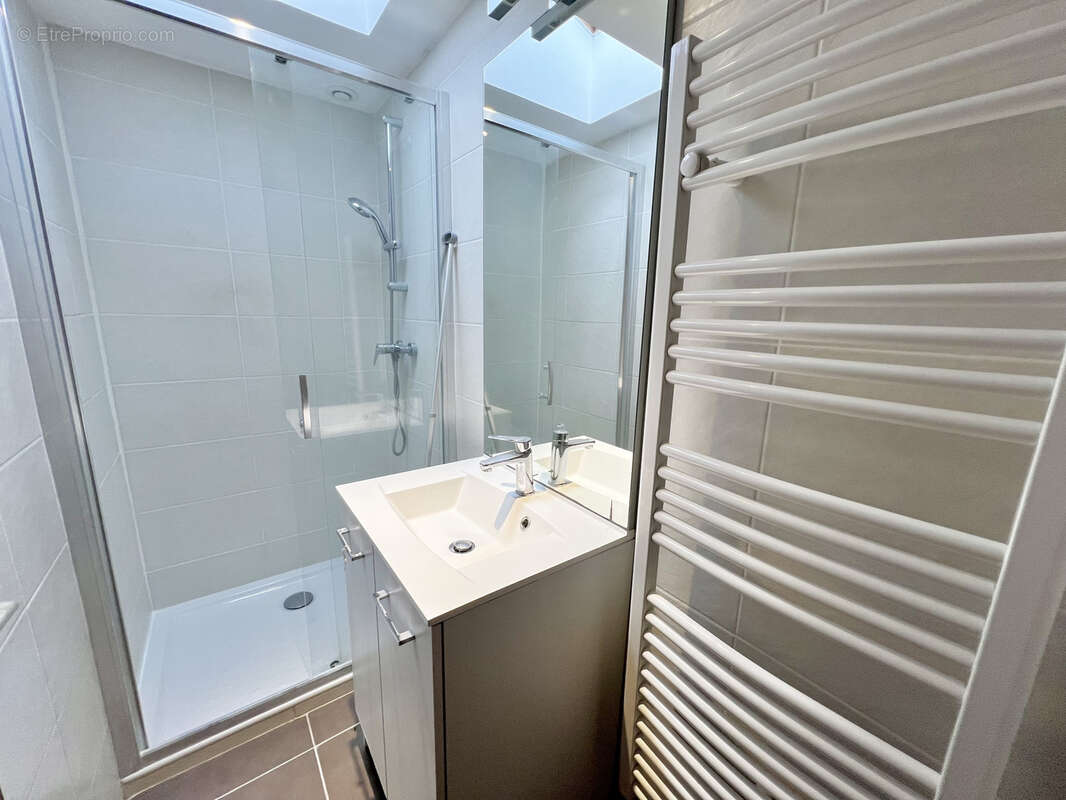 Appartement à FORCALQUIER