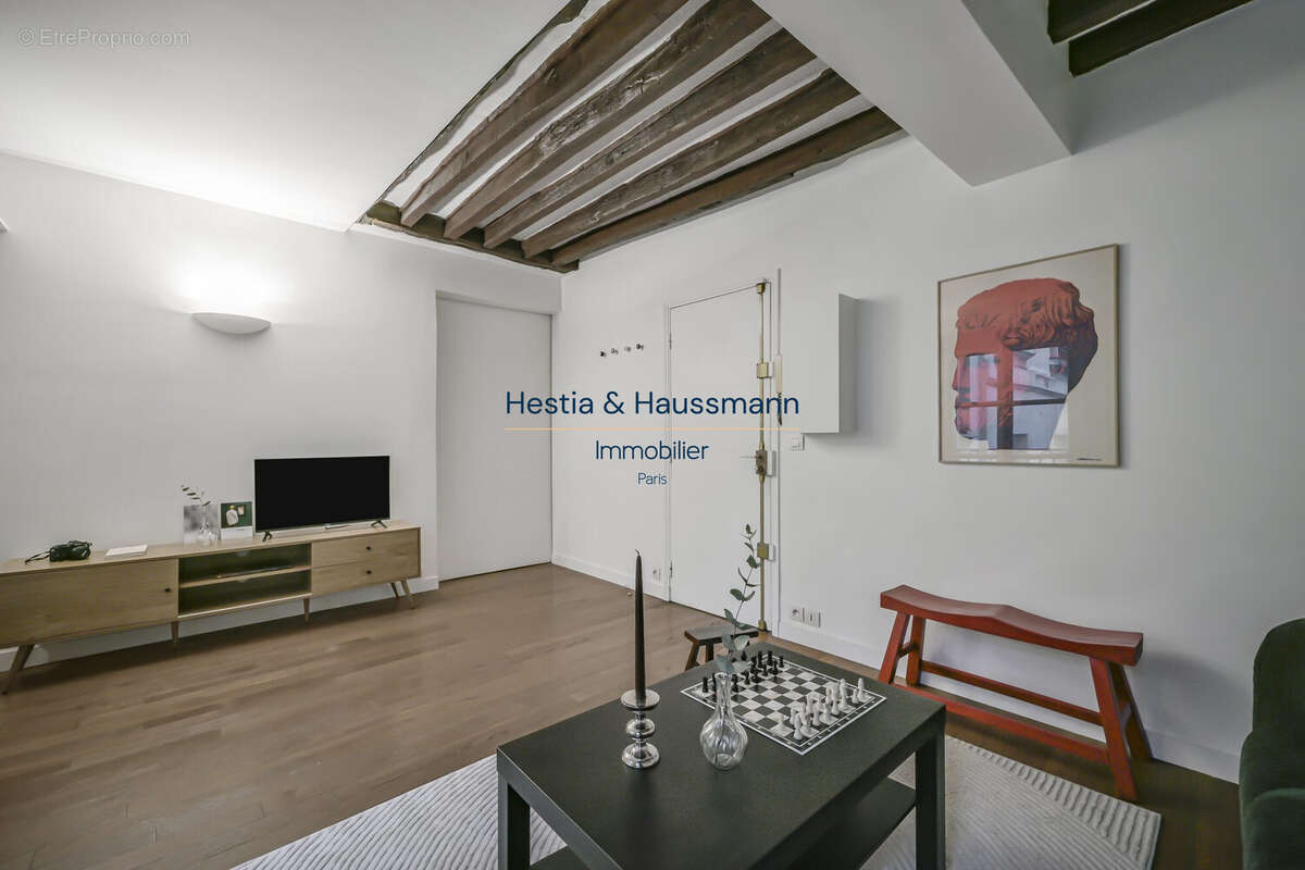 Appartement à PARIS-2E