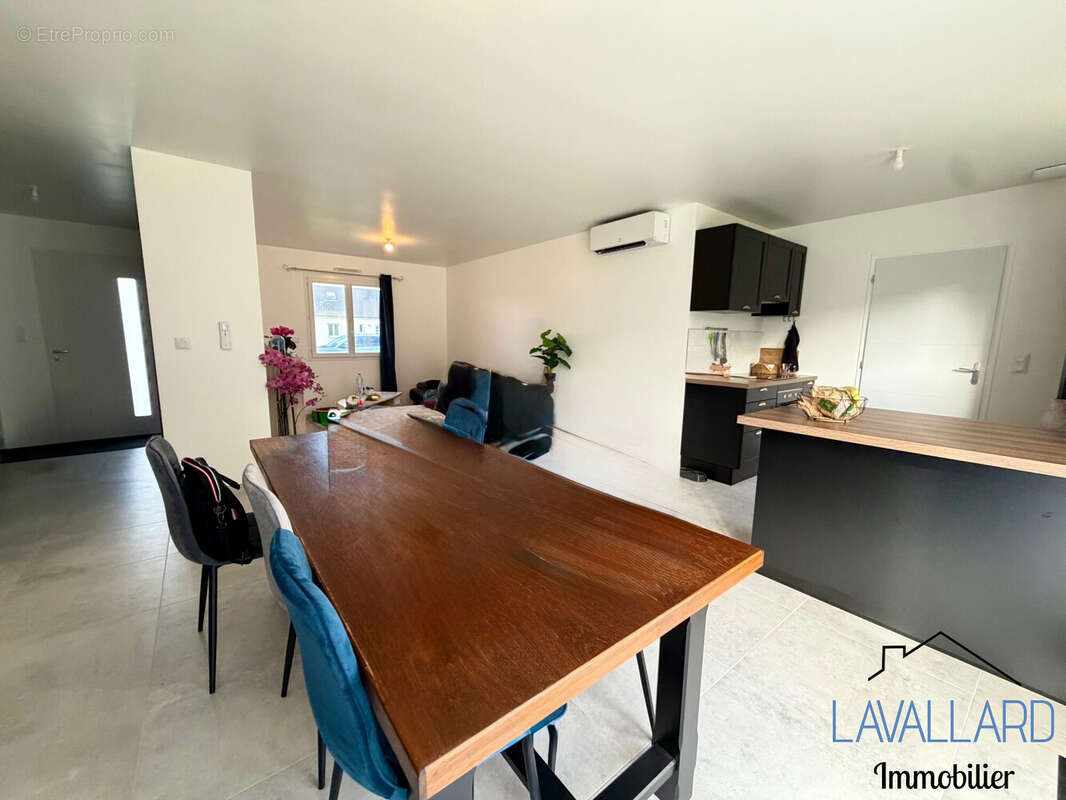 Maison 92 m² à Guillaucourt  - photo 2