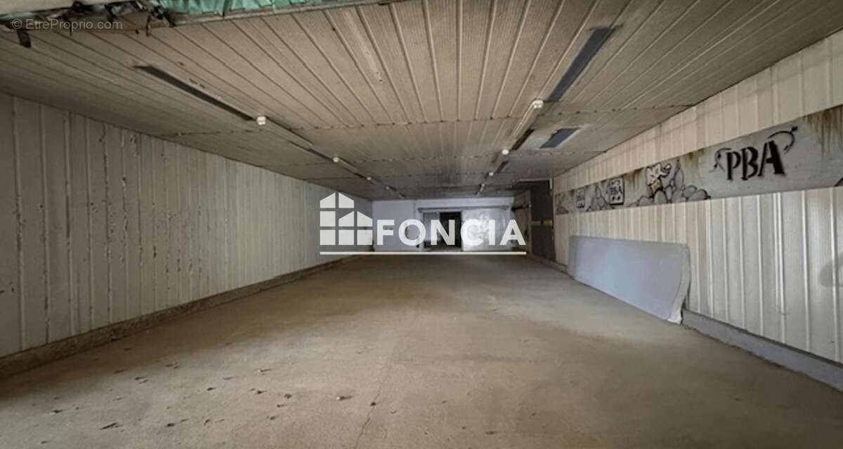 Commerce à CHARLEVILLE-MEZIERES