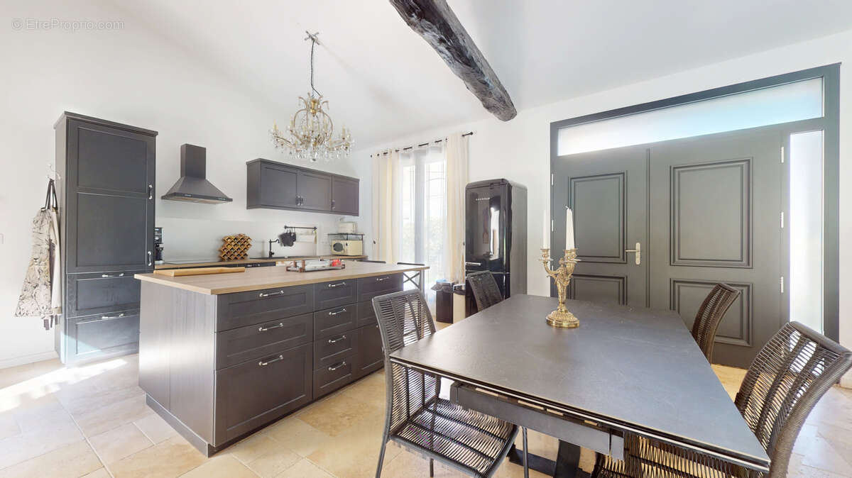 Maison à MONTAIGUT-SUR-SAVE