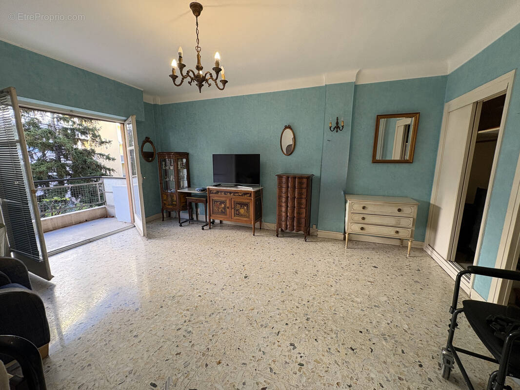 Appartement à MENTON