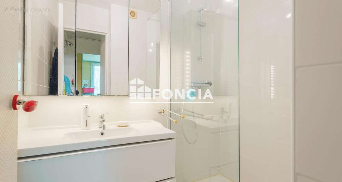 Exclusivité – Appartement 4 pièces avec box et cave à Noisy-le-Grand - photo 7