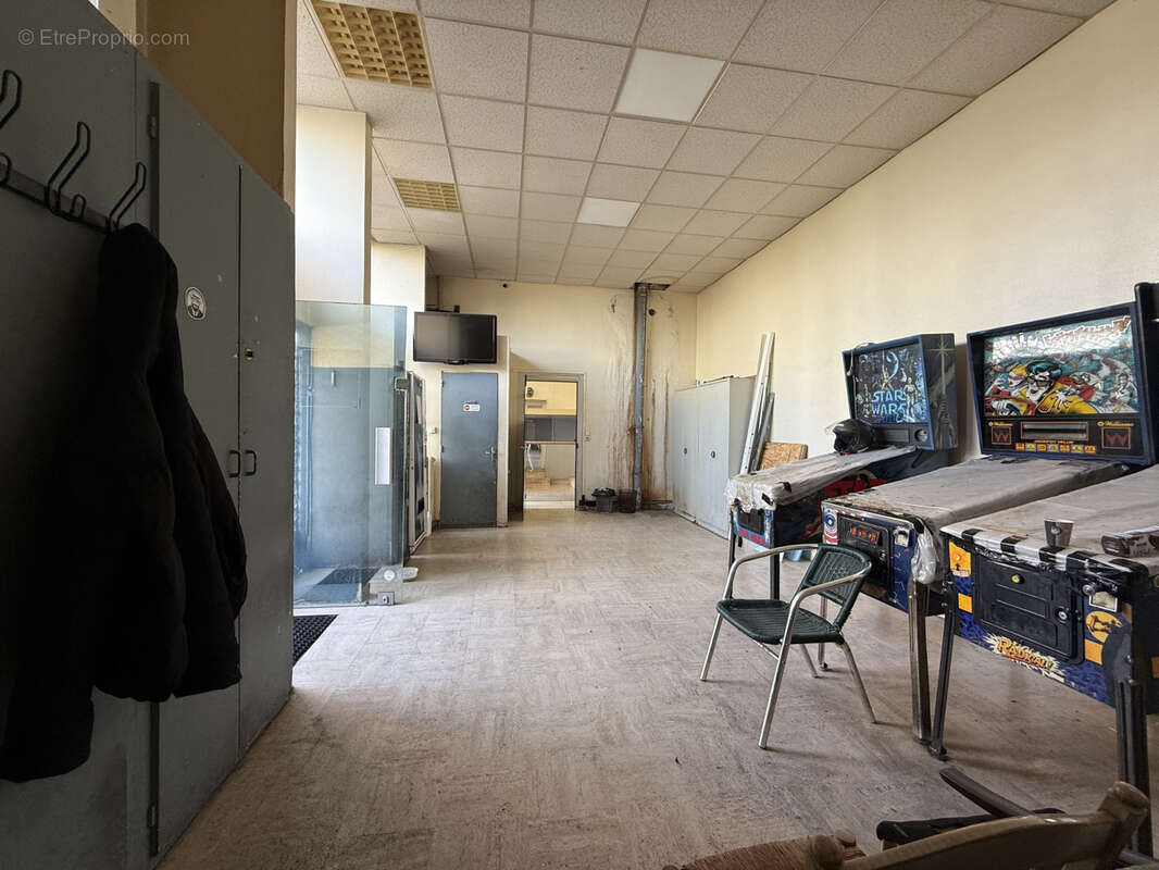 Commerce à PARIS-19E