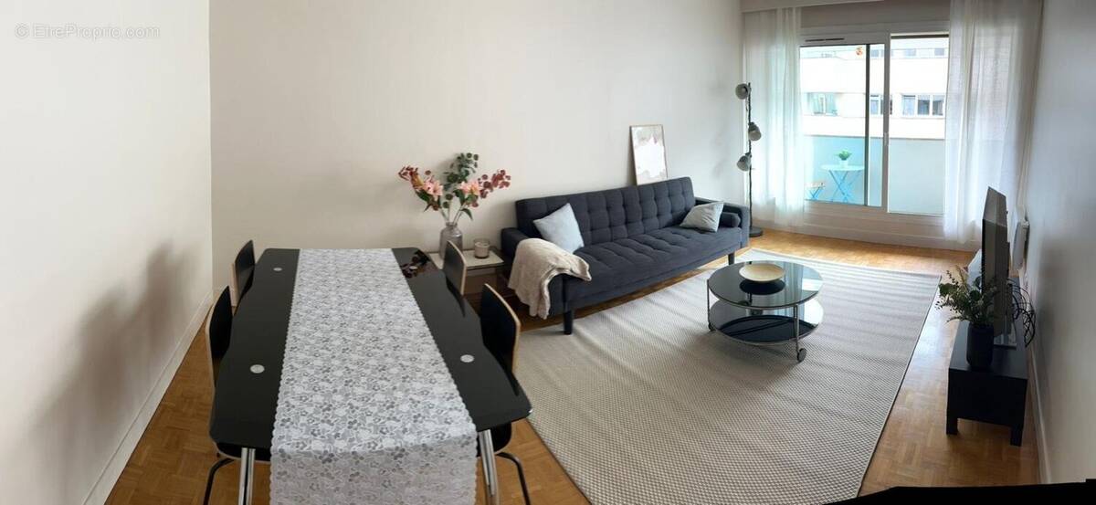 Appartement à PARIS-7E