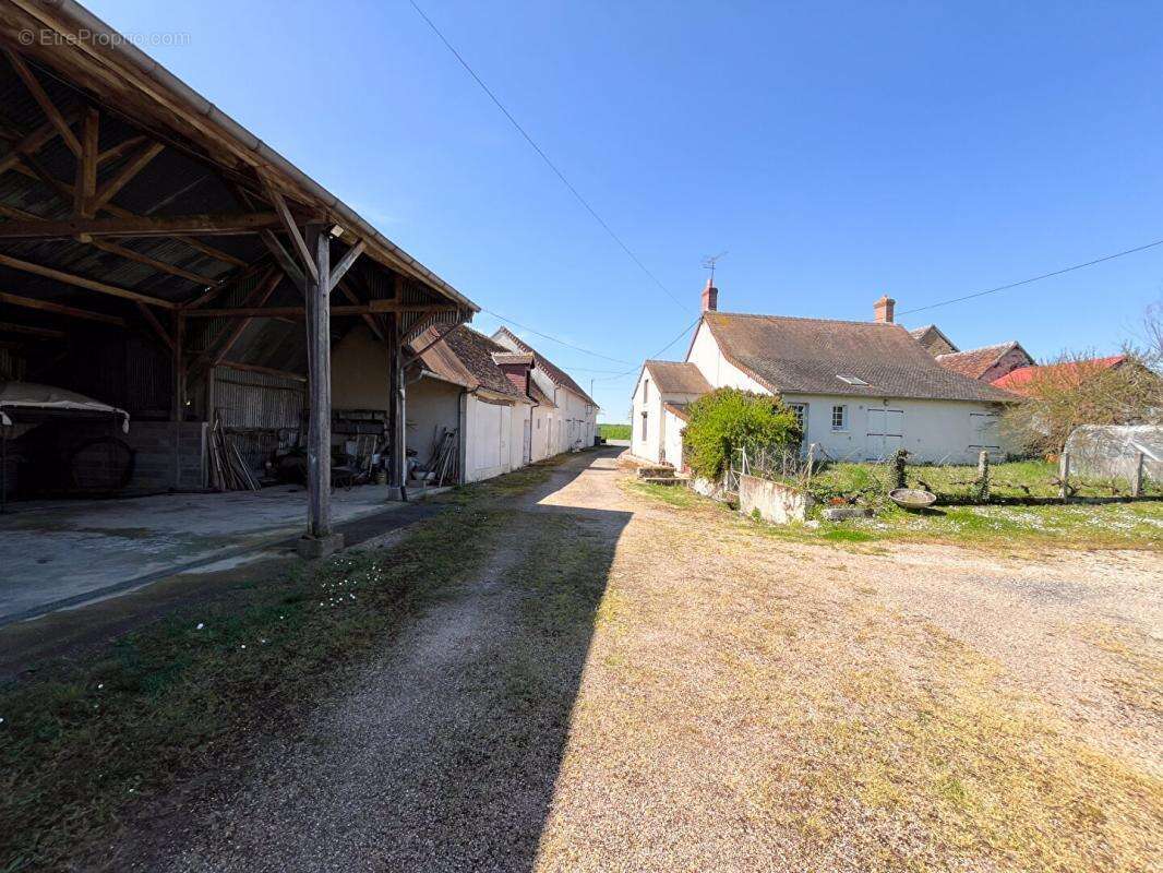 Maison à VARENNES-SUR-FOUZON