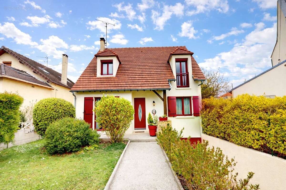 Maison à NEUILLY-PLAISANCE
